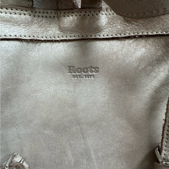 Roots Canada Chelsea Champagne Beige Leather Mini Backpack - EUC - Picture 3 of 6